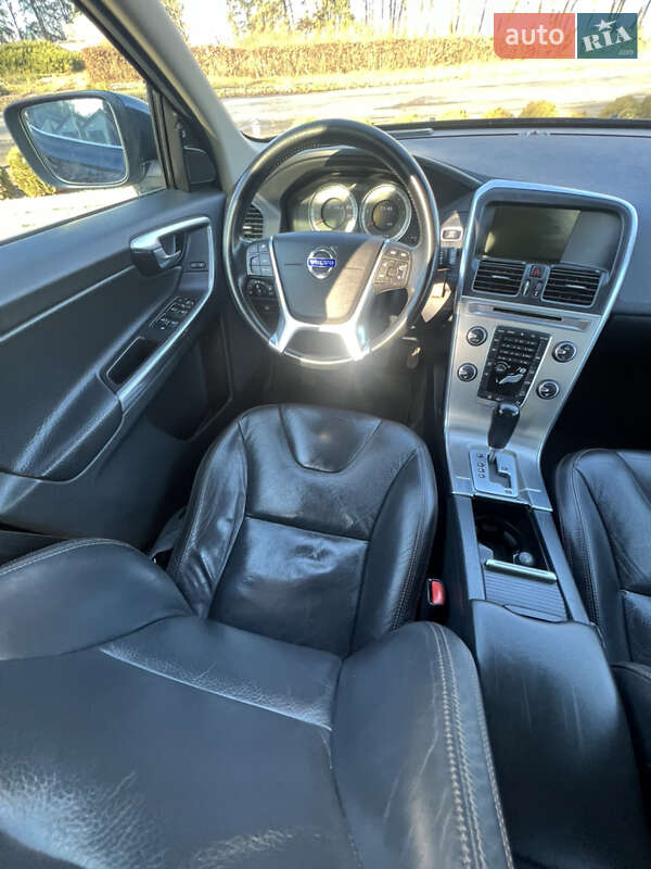 Внедорожник / Кроссовер Volvo XC60 2012 в Луцке