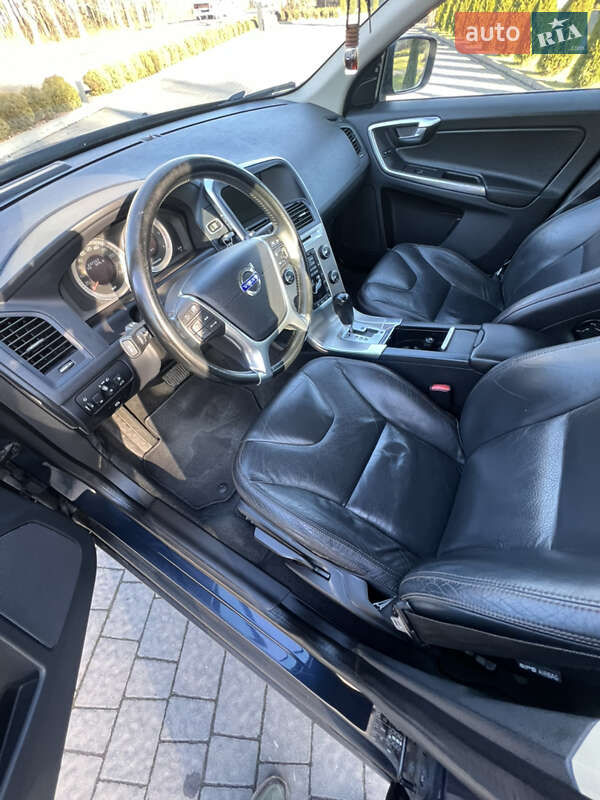 Внедорожник / Кроссовер Volvo XC60 2012 в Луцке