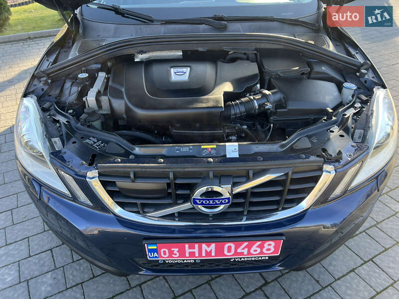 Внедорожник / Кроссовер Volvo XC60 2012 в Луцке