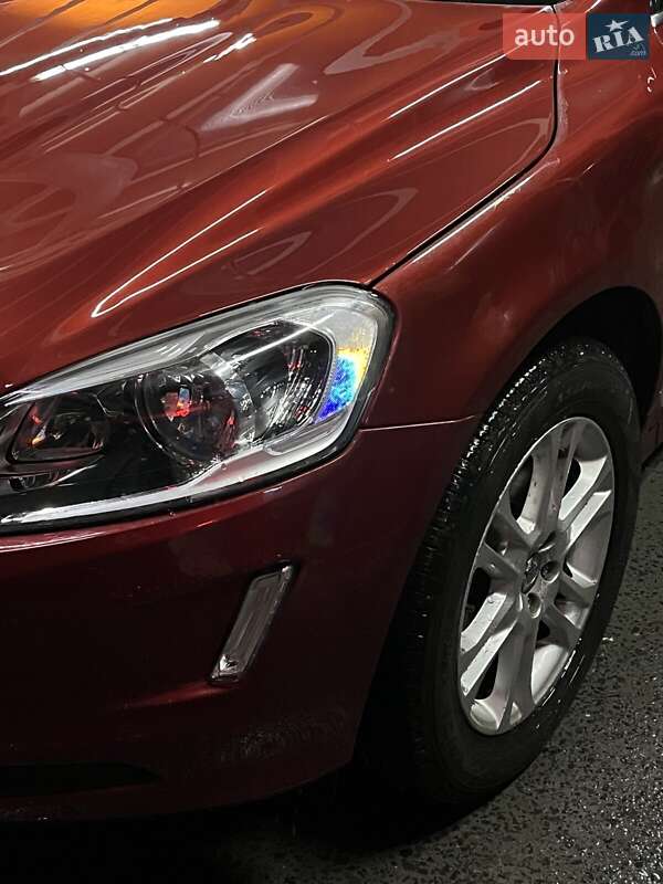 Внедорожник / Кроссовер Volvo XC60 2016 в Львове