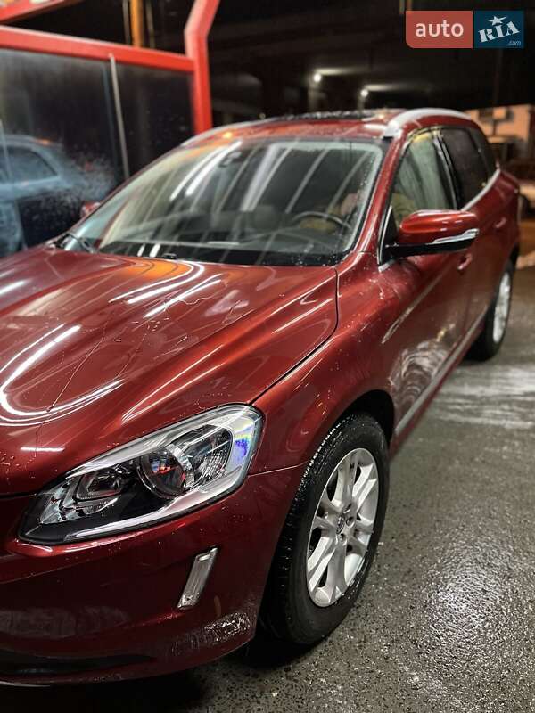 Внедорожник / Кроссовер Volvo XC60 2016 в Львове