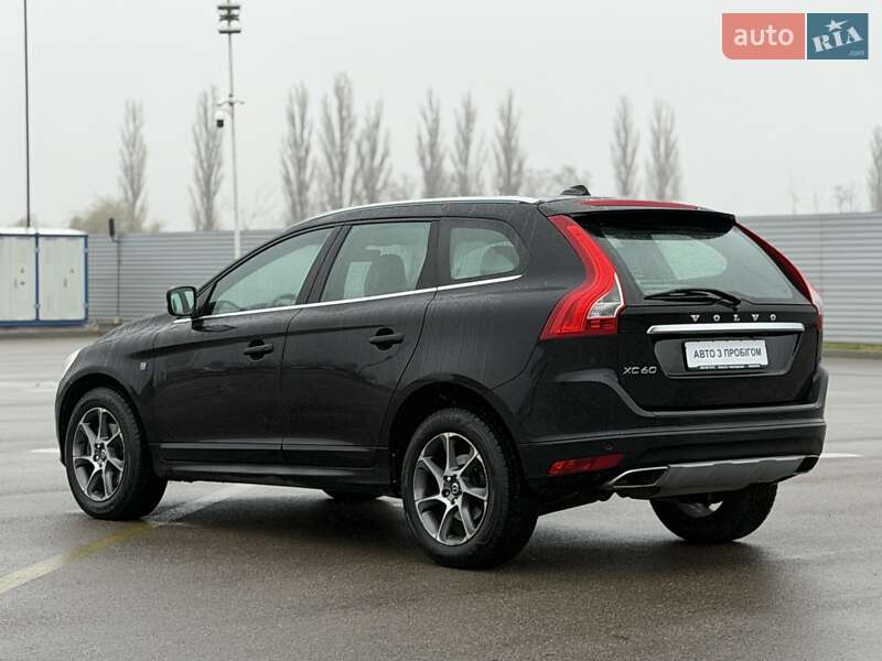 Позашляховик / Кросовер Volvo XC60 2016 в Києві