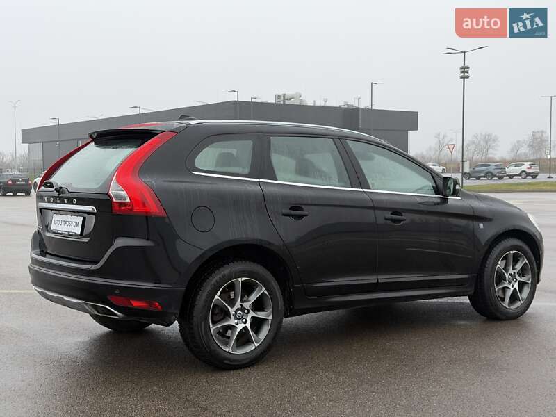 Позашляховик / Кросовер Volvo XC60 2016 в Києві