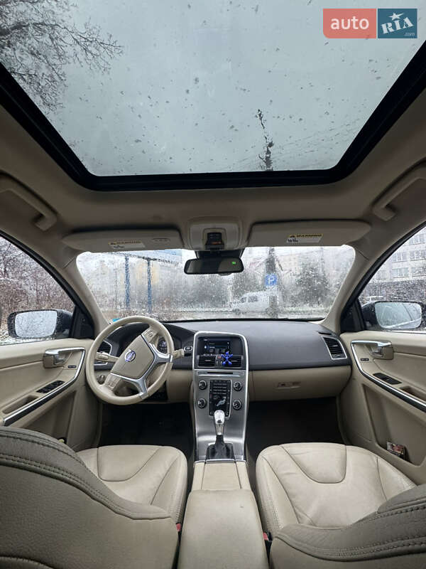 Позашляховик / Кросовер Volvo XC60 2012 в Івано-Франківську