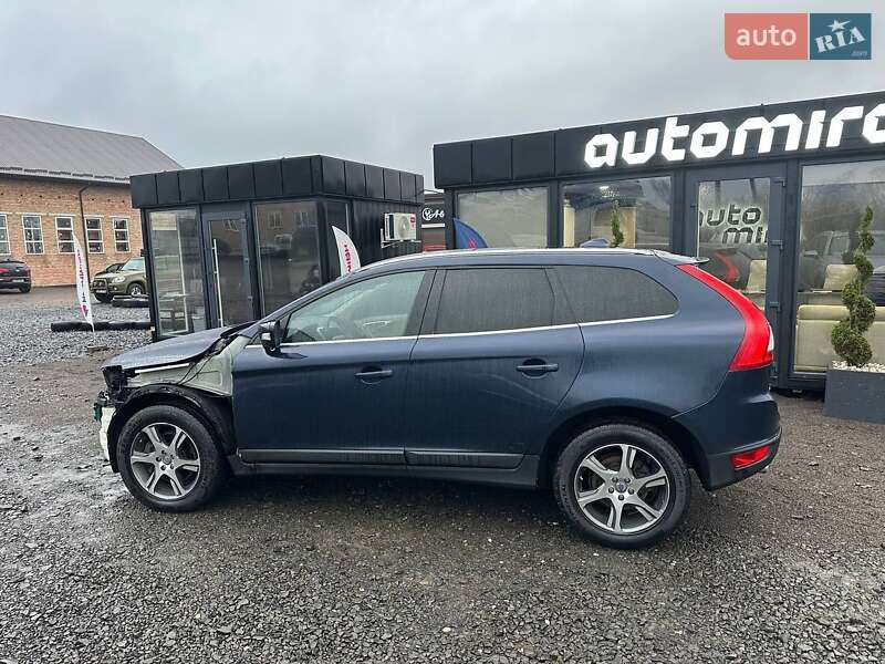 Внедорожник / Кроссовер Volvo XC60 2015 в Луцке