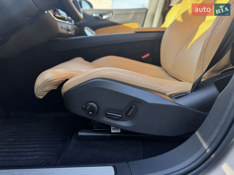 Внедорожник / Кроссовер Volvo XC60 2022 в Житомире фото 22 Внедорожник / Кроссовер Volvo XC60 2022 в Житомире