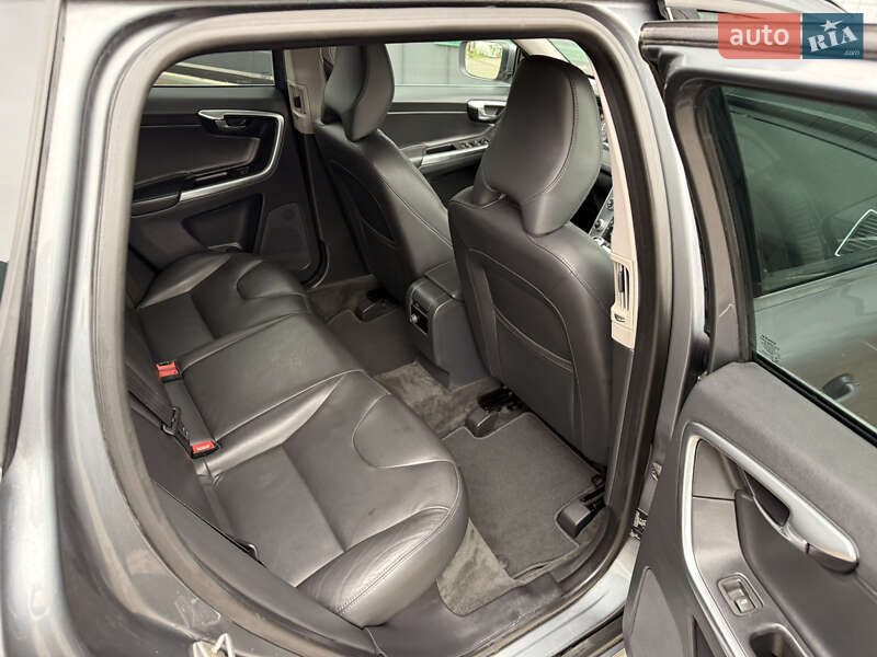 Внедорожник / Кроссовер Volvo XC60 2017 в Ивано-Франковске фото 58 Внедорожник / Кроссовер Volvo XC60 2017 в Ивано-Франковске