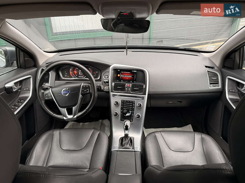 Внедорожник / Кроссовер Volvo XC60 2017 в Ивано-Франковске фото 67 Внедорожник / Кроссовер Volvo XC60 2017 в Ивано-Франковске