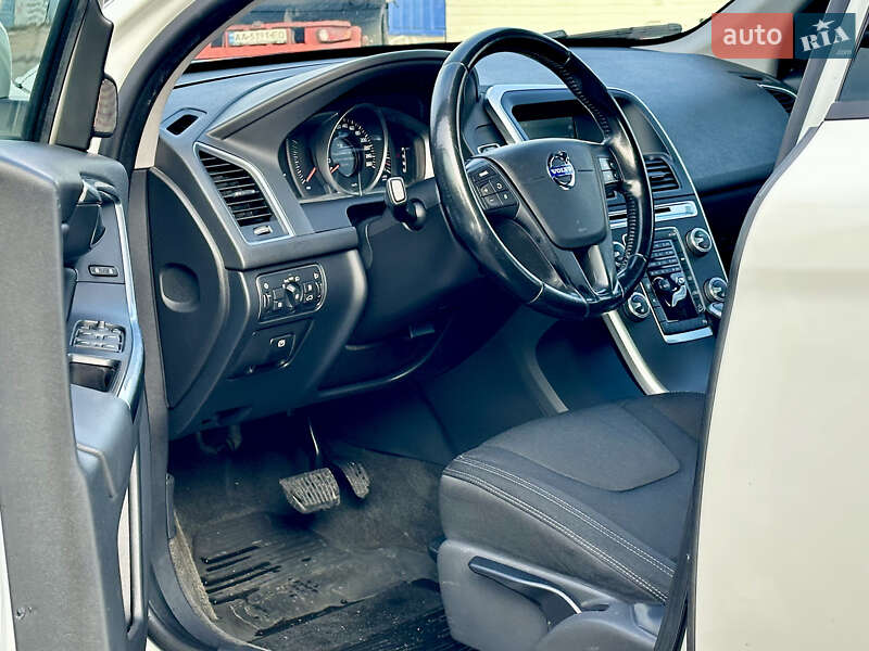 Внедорожник / Кроссовер Volvo XC60 2014 в Киеве фото 10 Внедорожник / Кроссовер Volvo XC60 2014 в Киеве