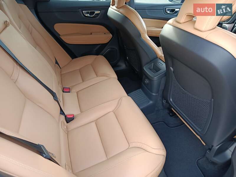 Позашляховик / Кросовер Volvo XC60 2023 в Києві