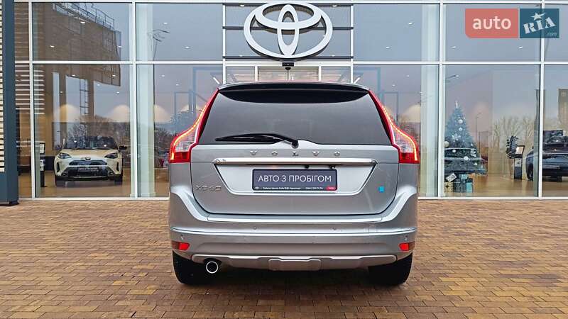 Позашляховик / Кросовер Volvo XC60 2015 в Києві