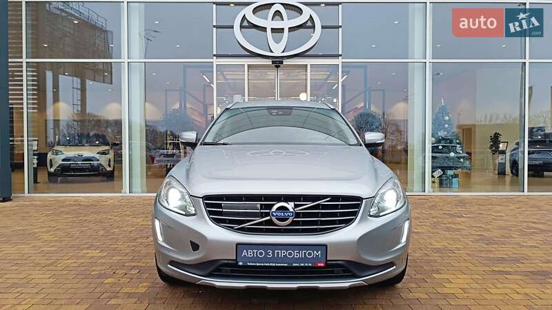 Позашляховик / Кросовер Volvo XC60 2015 в Києві