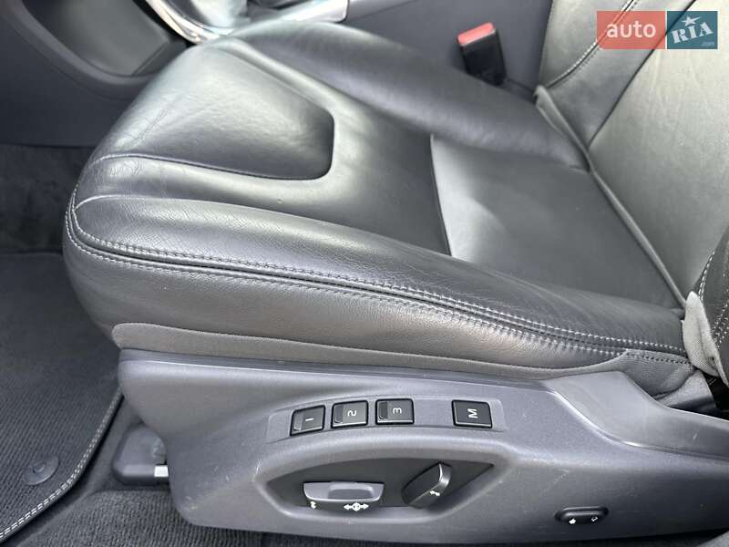 Позашляховик / Кросовер Volvo XC60 2016 в Києві