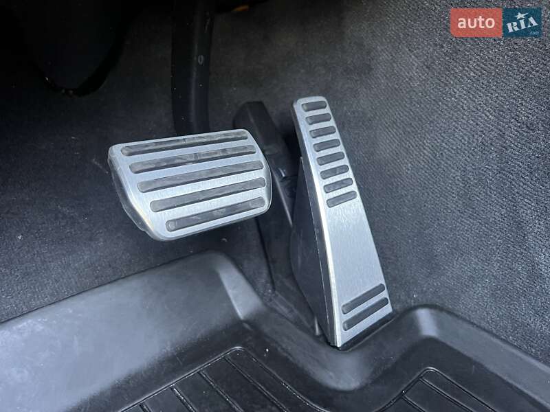 Внедорожник / Кроссовер Volvo XC60 2017 в Ровно фото 41 Внедорожник / Кроссовер Volvo XC60 2017 в Ровно