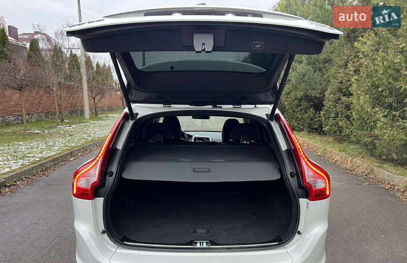 Позашляховик / Кросовер Volvo XC60 2016 в Рівному