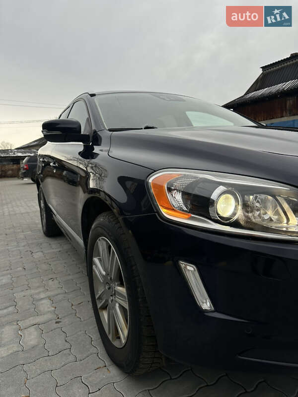 Внедорожник / Кроссовер Volvo XC60 2016 в Рожнятове