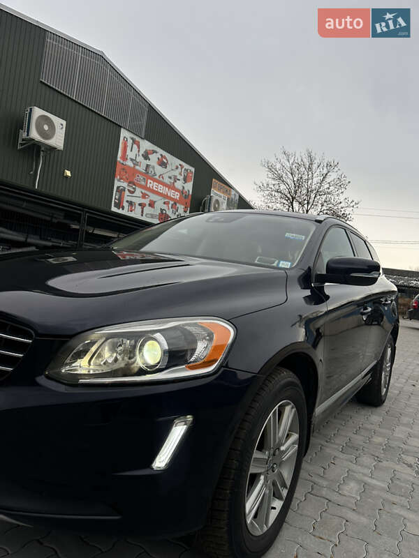 Внедорожник / Кроссовер Volvo XC60 2016 в Рожнятове