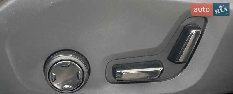 Внедорожник / Кроссовер Volvo XC60 2018 в Львове фото 22 Внедорожник / Кроссовер Volvo XC60 2018 в Львове