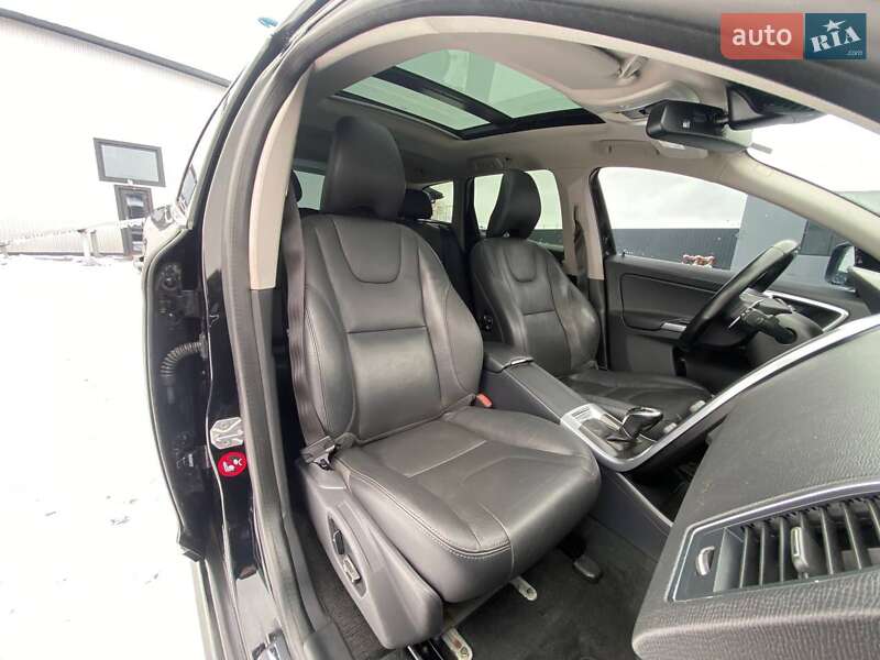 Позашляховик / Кросовер Volvo XC60 2014 в Володимирі фото 16 Позашляховик / Кросовер Volvo XC60 2014 в Володимирі