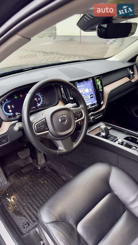 Позашляховик / Кросовер Volvo XC60 2021 в Білій Церкві