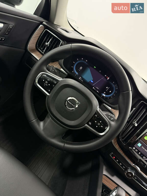 Позашляховик / Кросовер Volvo XC60 2024 в Одесі