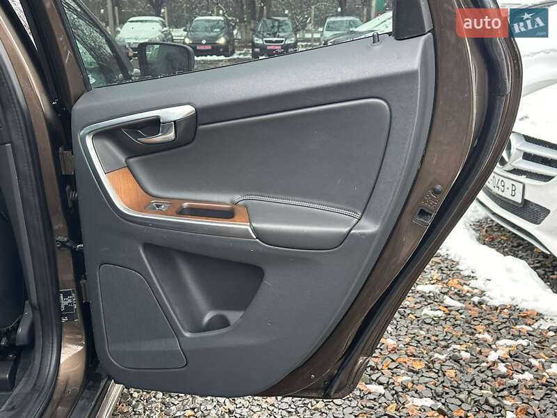 Позашляховик / Кросовер Volvo XC60 2016 в Луцьку фото 18 Позашляховик / Кросовер Volvo XC60 2016 в Луцьку