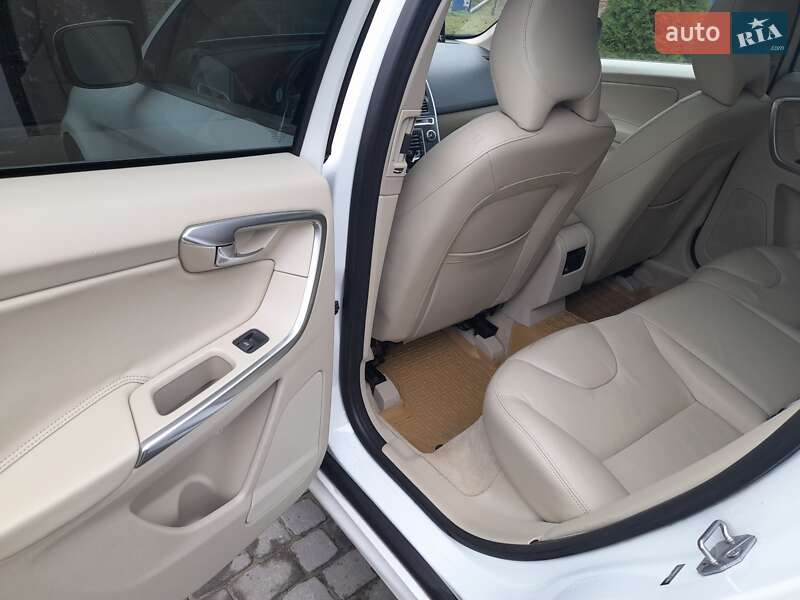 Позашляховик / Кросовер Volvo XC60 2016 в Львові