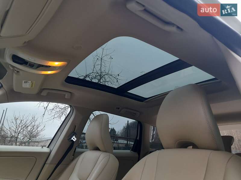 Позашляховик / Кросовер Volvo XC60 2016 в Львові