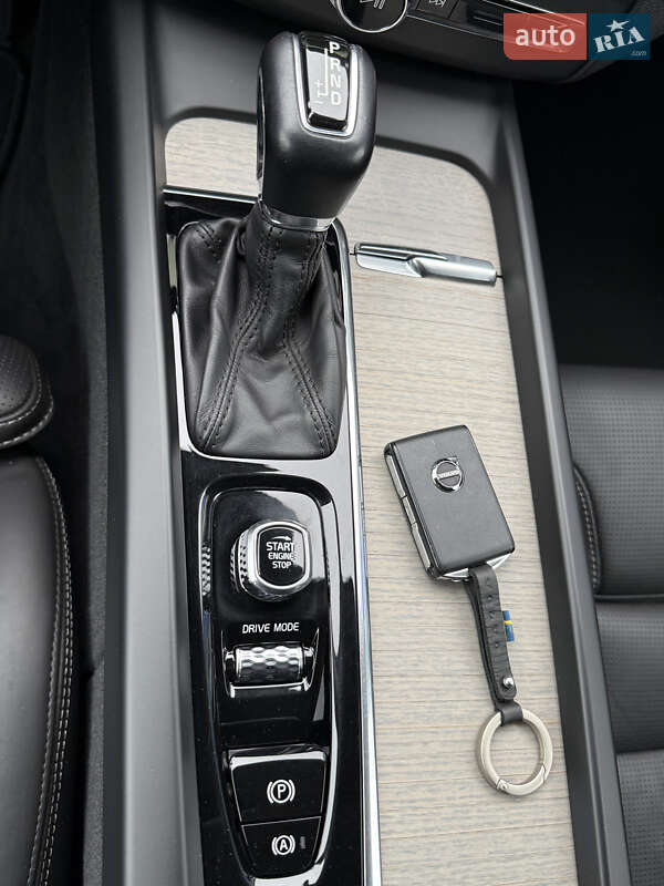 Внедорожник / Кроссовер Volvo XC60 2018 в Днепре фото 25 Внедорожник / Кроссовер Volvo XC60 2018 в Днепре