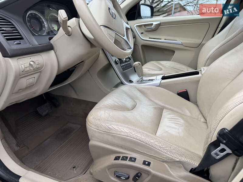 Позашляховик / Кросовер Volvo XC60 2010 в Рівному