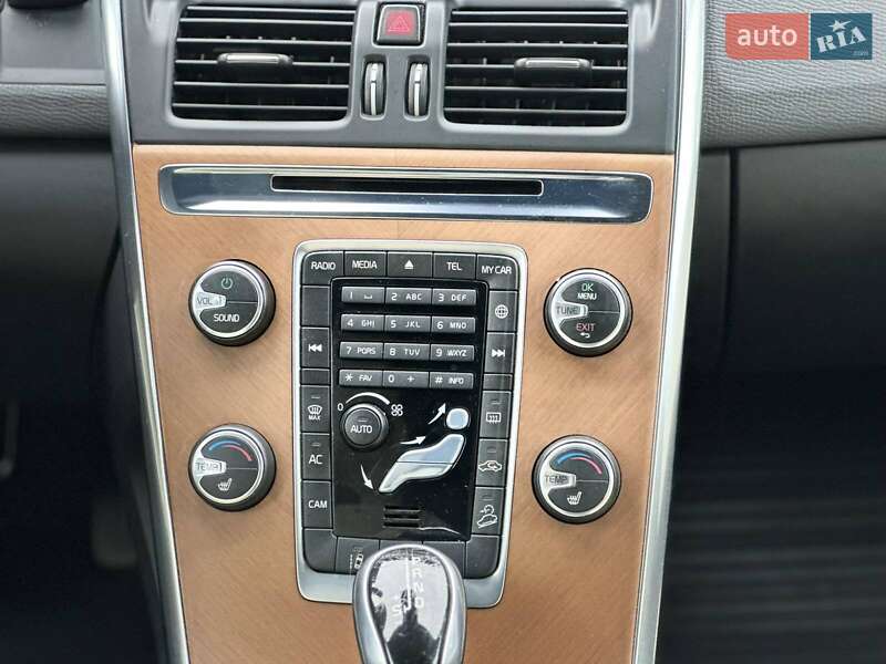 Позашляховик / Кросовер Volvo XC60 2014 в Полтаві