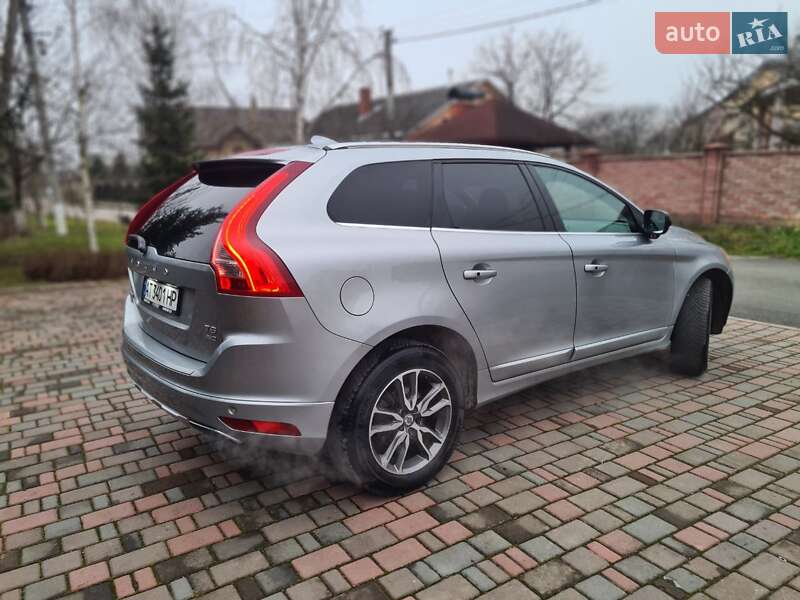Внедорожник / Кроссовер Volvo XC60 2011 в Ивано-Франковске
