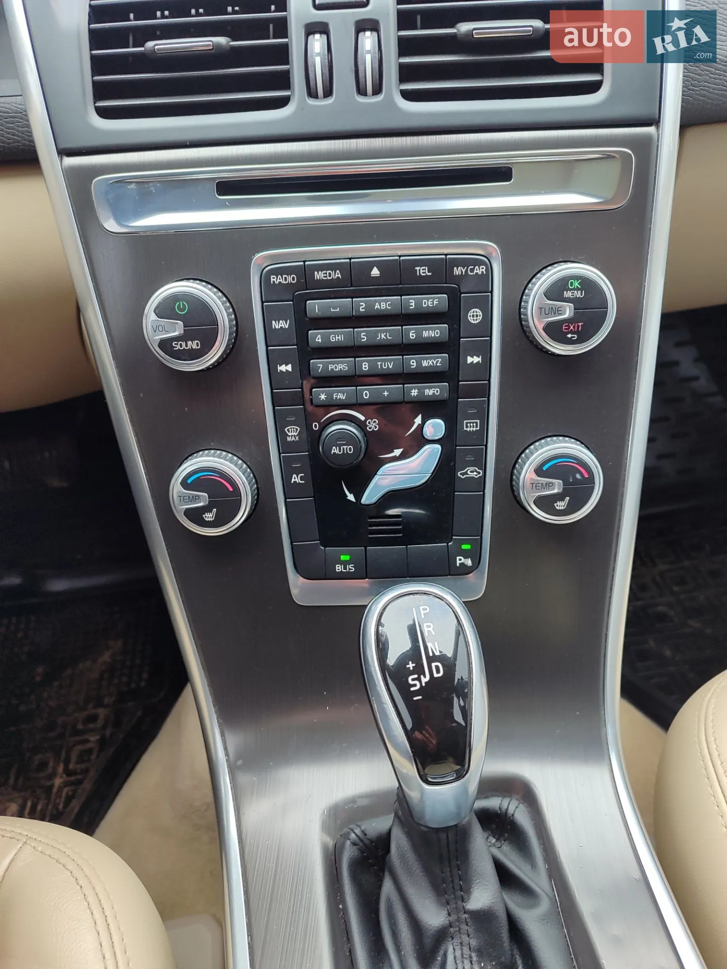 2015 Volvo XC60 - мініатюра 18