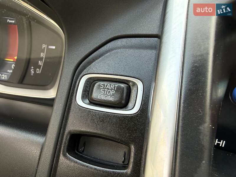 Внедорожник / Кроссовер Volvo XC60 2014 в Одессе