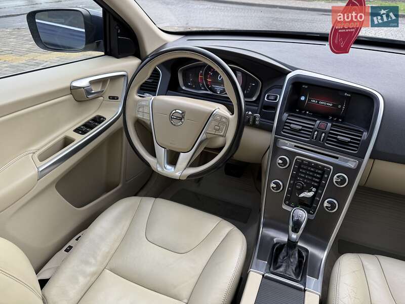 Внедорожник / Кроссовер Volvo XC60 2014 в Одессе