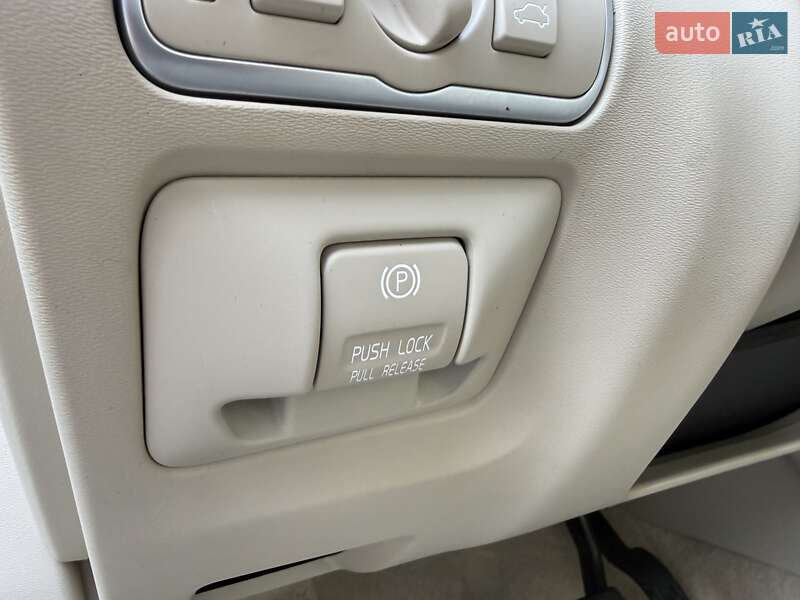 Внедорожник / Кроссовер Volvo XC60 2014 в Одессе