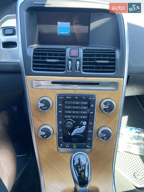 Позашляховик / Кросовер Volvo XC60 2017 в Одесі фото 20 Позашляховик / Кросовер Volvo XC60 2017 в Одесі