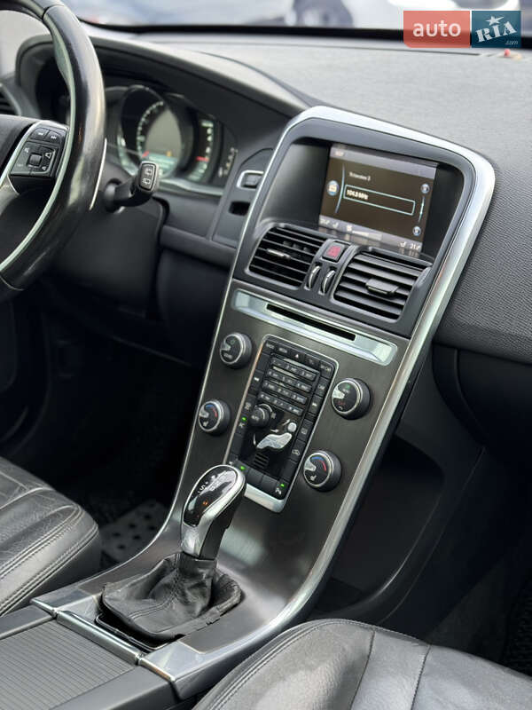 Внедорожник / Кроссовер Volvo XC60 2013 в Ивано-Франковске фото 33 Внедорожник / Кроссовер Volvo XC60 2013 в Ивано-Франковске