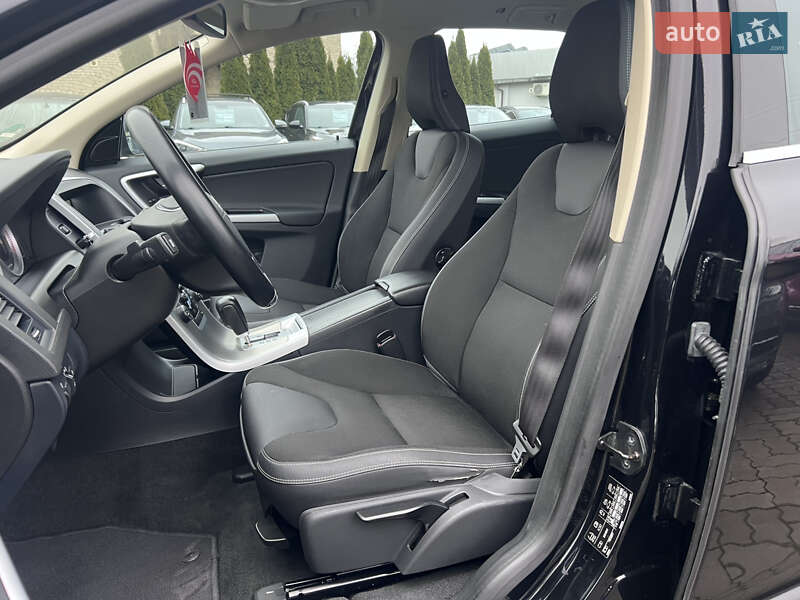 Позашляховик / Кросовер Volvo XC60 2011 в Нововолинську