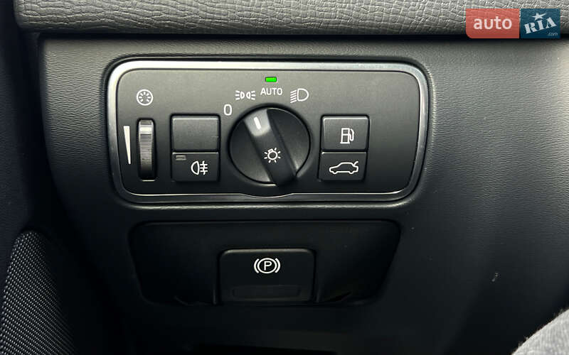 Позашляховик / Кросовер Volvo XC60 2015 в Львові фото 17 Позашляховик / Кросовер Volvo XC60 2015 в Львові