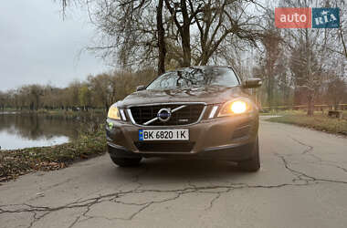 Внедорожник / Кроссовер Volvo XC60 2010 в Ровно