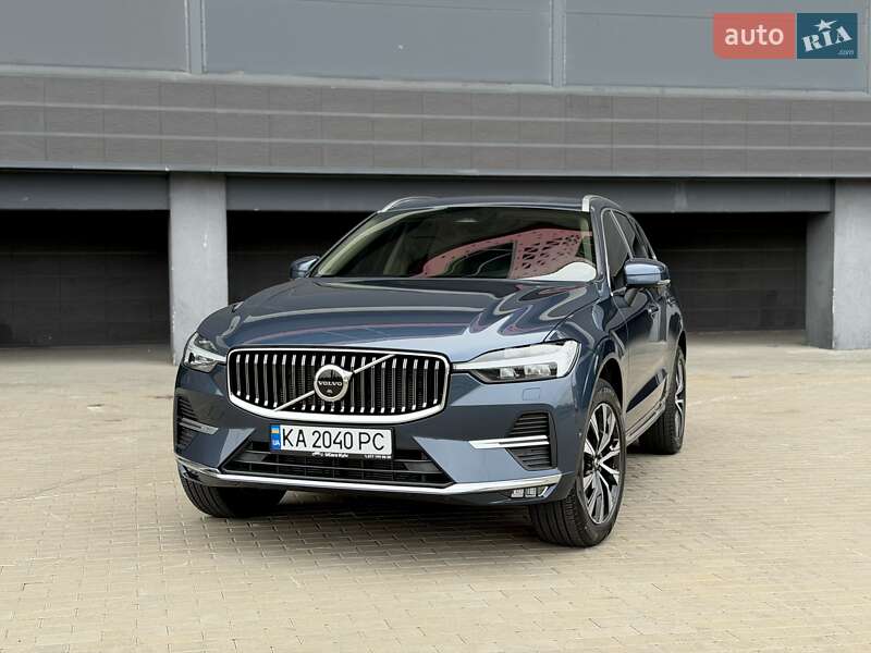 Внедорожник / Кроссовер Volvo XC60 2023 в Киеве