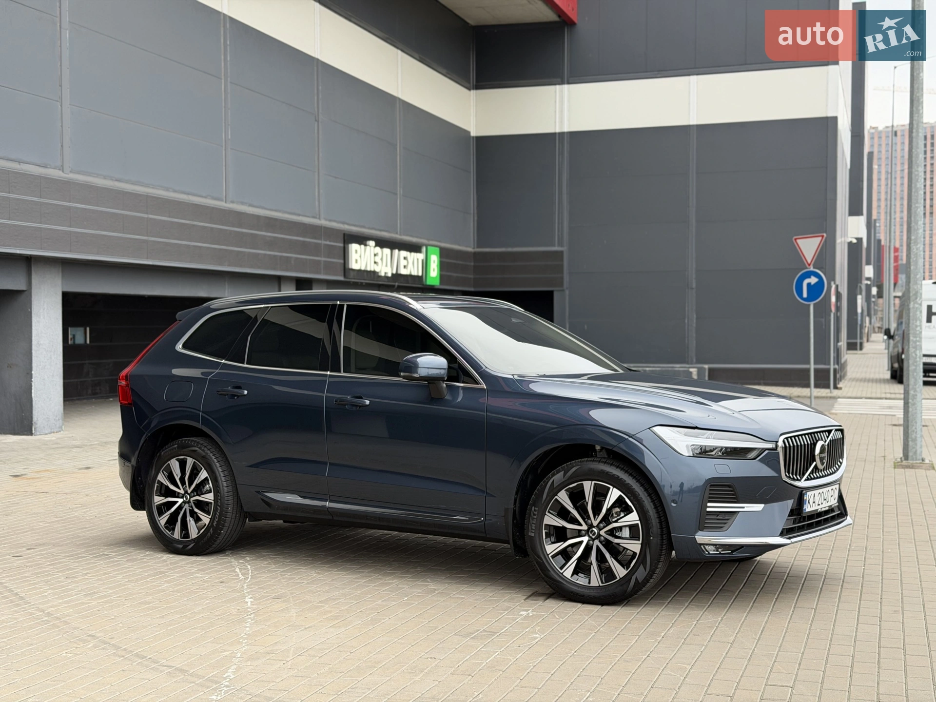 2023 Volvo XC60 - мініатюра 18