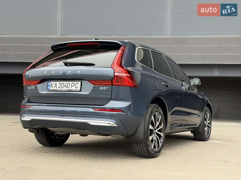 Внедорожник / Кроссовер Volvo XC60 2023 в Киеве