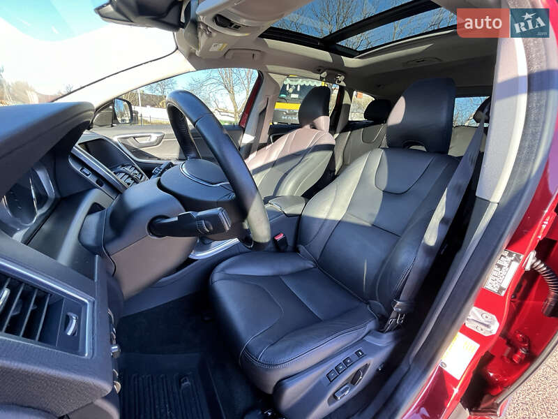 Позашляховик / Кросовер Volvo XC60 2016 в Києві фото 45 Позашляховик / Кросовер Volvo XC60 2016 в Києві