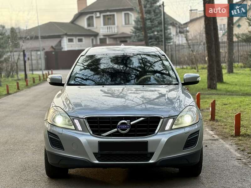 Внедорожник / Кроссовер Volvo XC60 2012 в Киеве