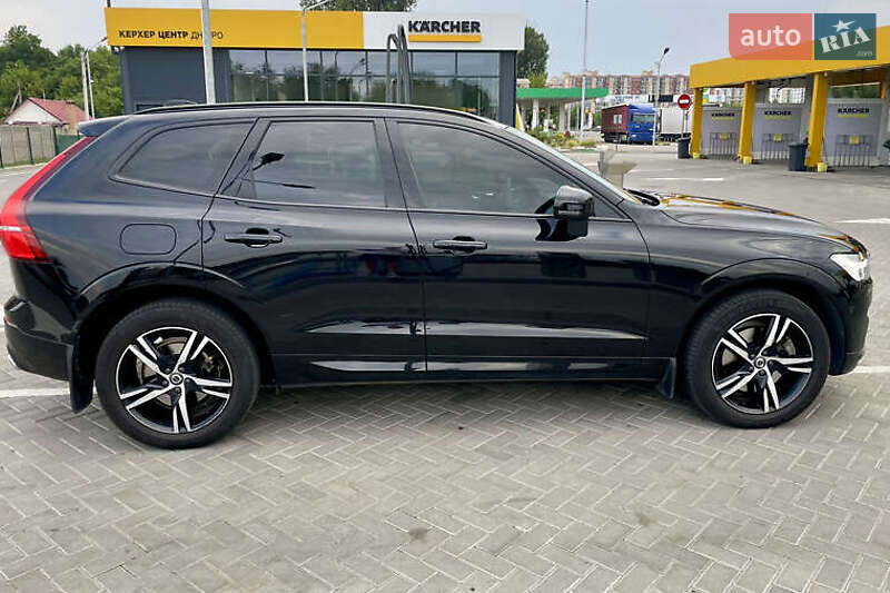 Внедорожник / Кроссовер Volvo XC60 2020 в Черновцах