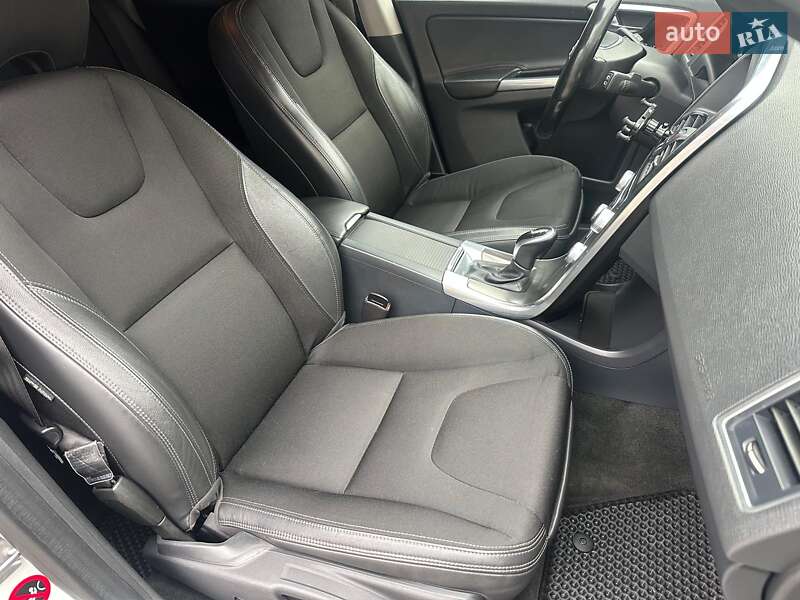 Внедорожник / Кроссовер Volvo XC60 2015 в Одессе