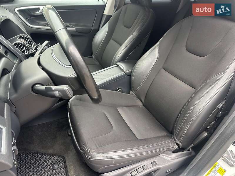 Внедорожник / Кроссовер Volvo XC60 2015 в Одессе