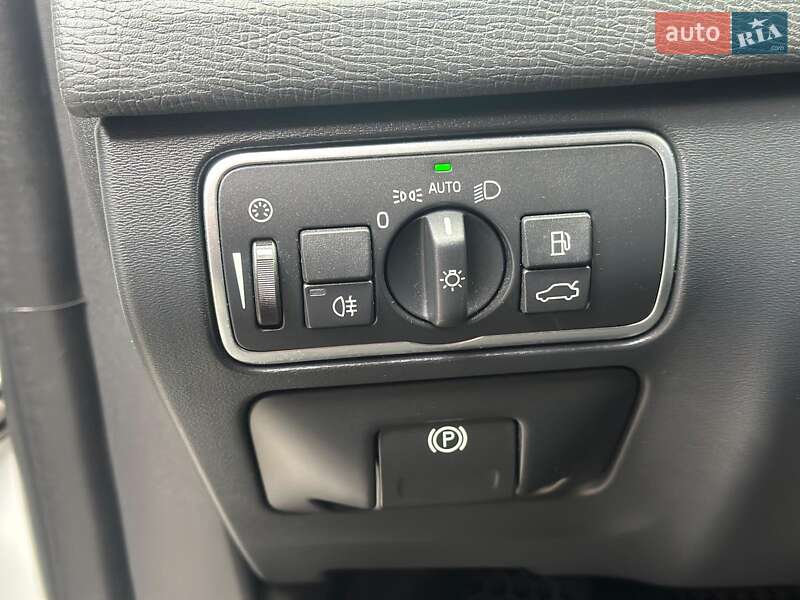 Внедорожник / Кроссовер Volvo XC60 2015 в Одессе